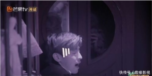 节目组 《密逃3》越来越高能,这期把邓伦和杨幂吓得蹲在地上不敢动