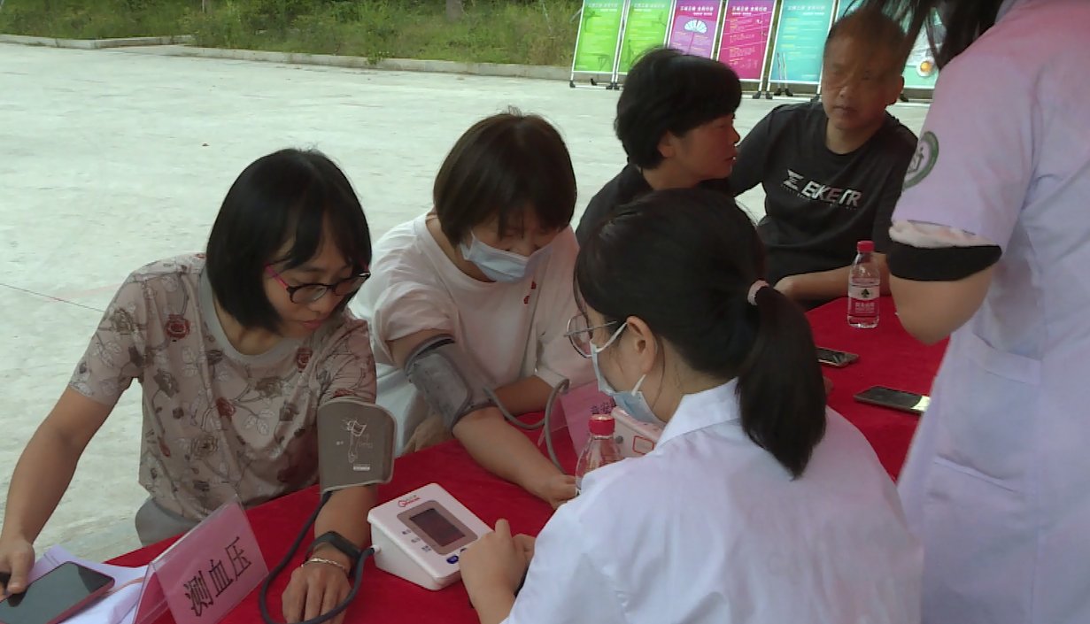 疾控中心|椒江：启动“三减+三健健康新动力 ”全民健康生活方式宣传活动