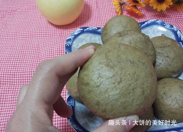 荞麦面|教你做孩子爱吃的馒头，不放面粉，不用水，松软好吃，越嚼越香