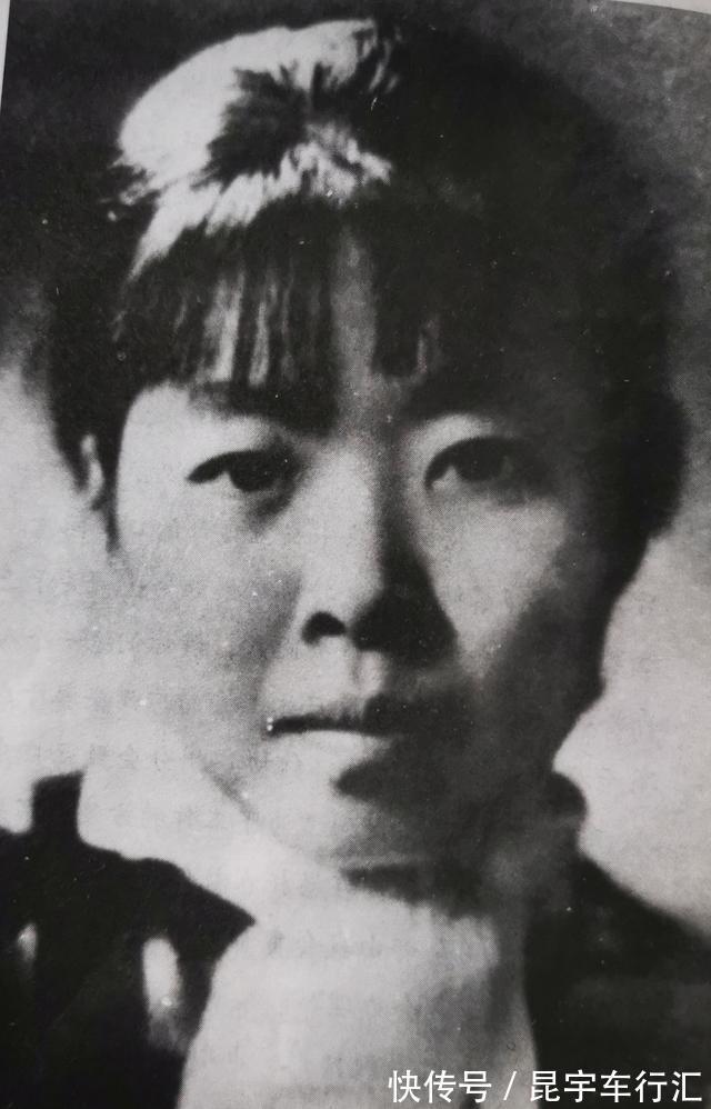 端木!端木蕻良二妻钟耀群:写书讲述丈夫与萧红的婚恋,直言萧红很病态