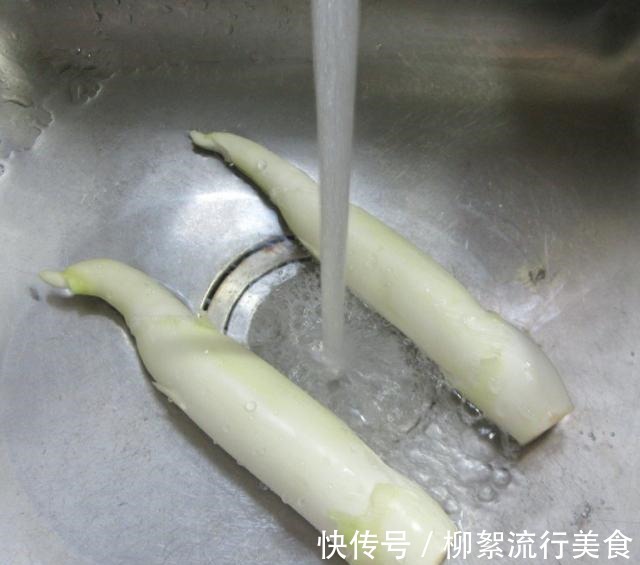 茭白|五花肉煎鸡蛋炒茭白,简单快手,鲜香下饭!