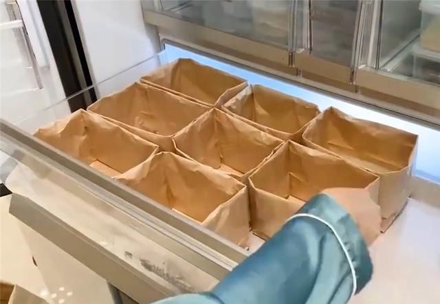 保鲜袋|“强迫症”姑娘整理冰箱，食材严格收纳归类，网友：引起舒适