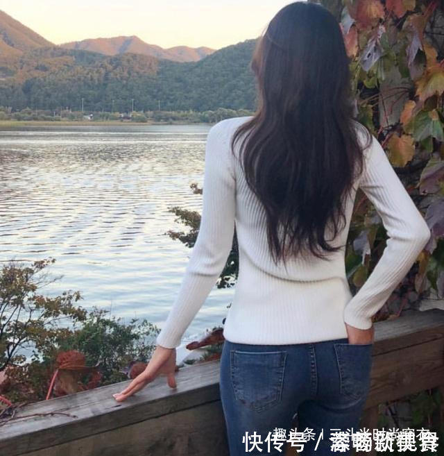 牛仔裤|紧身牛仔裤美女，清新迷人又优雅别致，别样的潮流范让人迷恋！