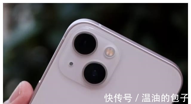 pdd|iPhone13对比小米12，选择哪个好？差距实在太明显