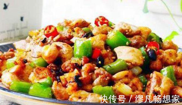 小炒鸡腿肉|美食推荐家常小炒肉，椒油炝拌莴笋，干煸花菜，小炒鸡腿肉