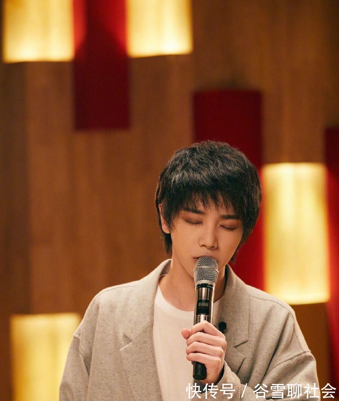 华晨宇、周深、米希亚形成分水岭，《歌手》舞台逐渐开始划分档次