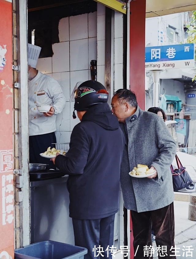  马市街饣它汤，还值得排队吗