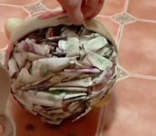 小孩|妈妈趁女儿不在家,偷偷打开孩子“小金库”,画面让她不淡定了