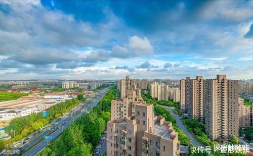 买房|买房时,是选“郊区新房”还是“市中心的老房”内行人给出答案