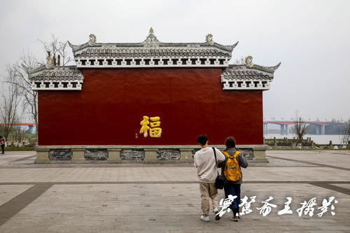 解密潼南的陈抟故里景区，来这里观赏油菜花海已成了水陆空全覆盖