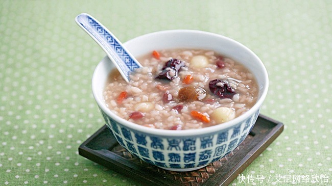 送粥|给朱元璋送夜宵的宫女，朱元璋是直男，直接断了宫女念想