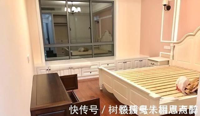 半成品|老公坚持不做飘窗, 在靠窗位置打了一组的矮柜, 现在流行这种