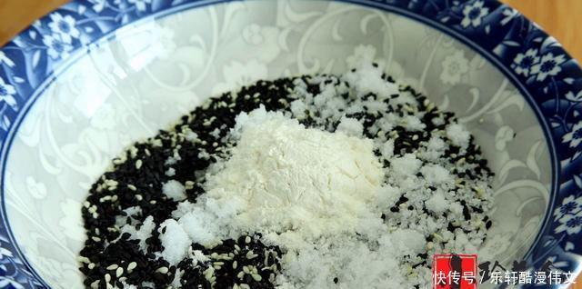 馅料|教你糯米芝麻小糖饼的做法,外酥里糯,馅料香甜,大人孩子都爱吃