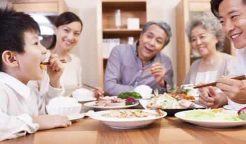 睡眠时间|秋天养生时间表,吃饭睡觉洗澡都有时间讲究,做对了才是真正养生