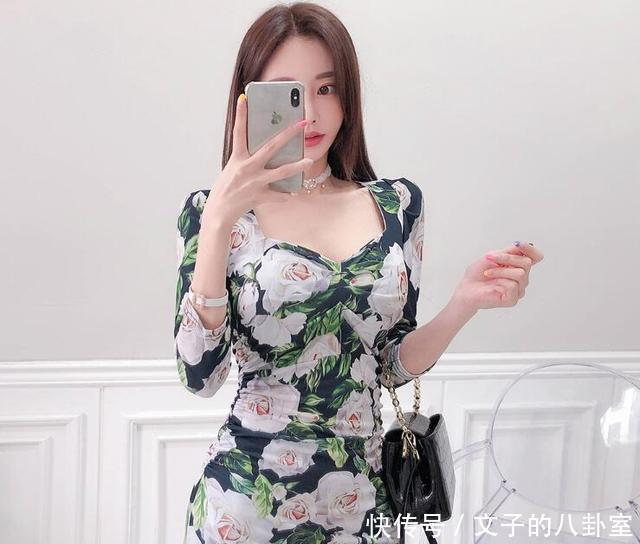 曲线 连衣裙尽显出完美身材曲线美,穿出格调的女神气质