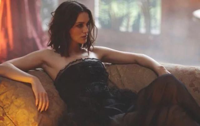 你适合剪刘海吗？还是更加适合中分、偏分发型？