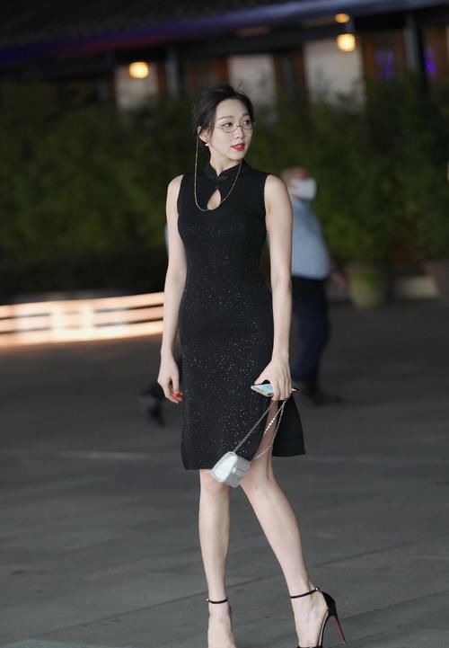 女人 对有颜值、有气质的女人来说，不仅穿得很漂亮，而且特别会搭配