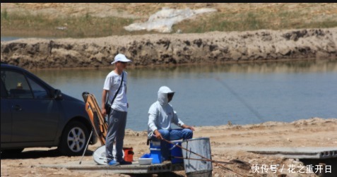 热天钓鱼开饵时用上这5招,不是跟你吹,大鱼看见就狂咬,半天就爆护!