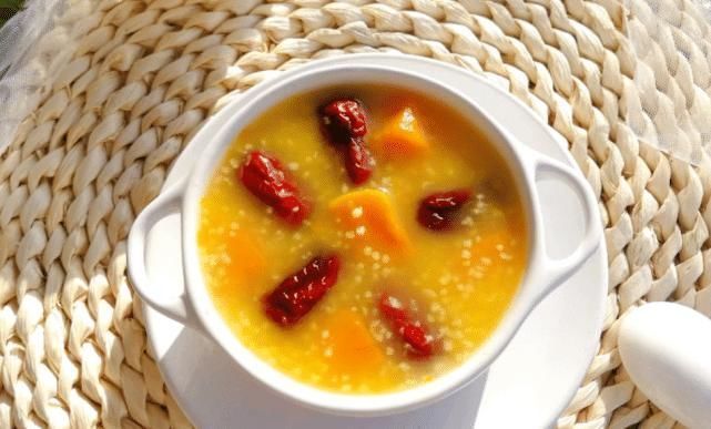 南瓜和它一起煮,每天一碗,暖胃养胃,气色足了,肠道通畅了