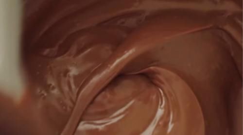  巧克力糯米糍，浓郁巧克力酱包裹软弹糯米糍，香甜可口