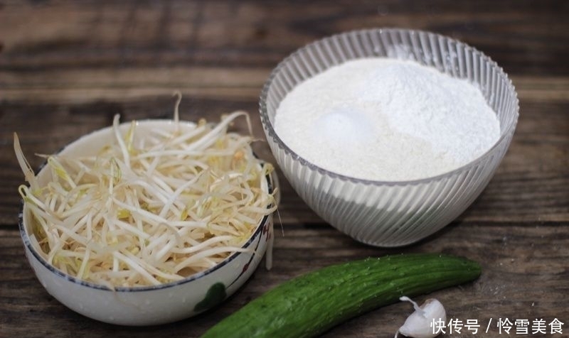 凉皮简单版,不揉面不洗面,又快又好吃,还劲道不易破!