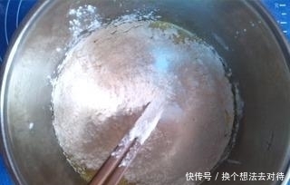 费时|饼干大家都爱，问题是费时费油，用这个方法做更美味和简单！