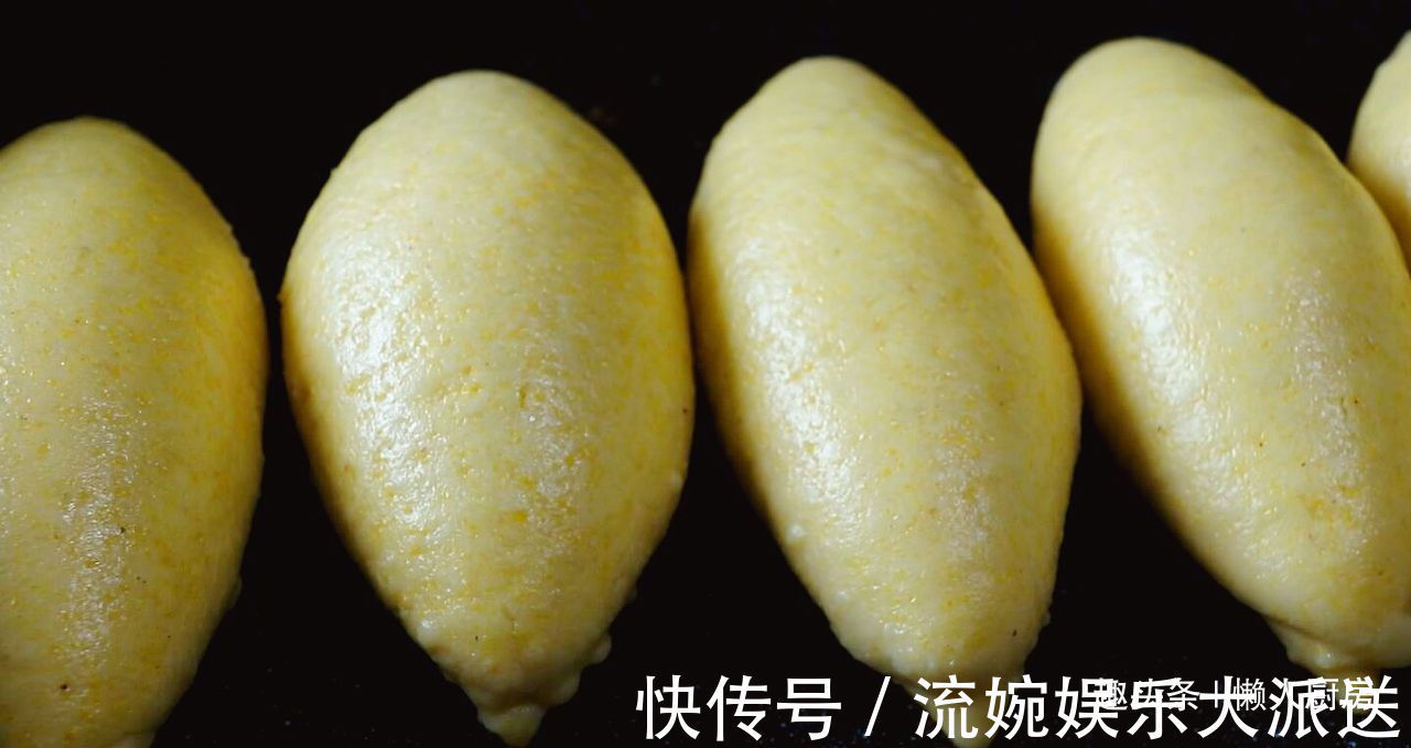 不用蒸，不用烤，教你做玉米面棒棒馍，皮松软可口，底焦黄酥脆