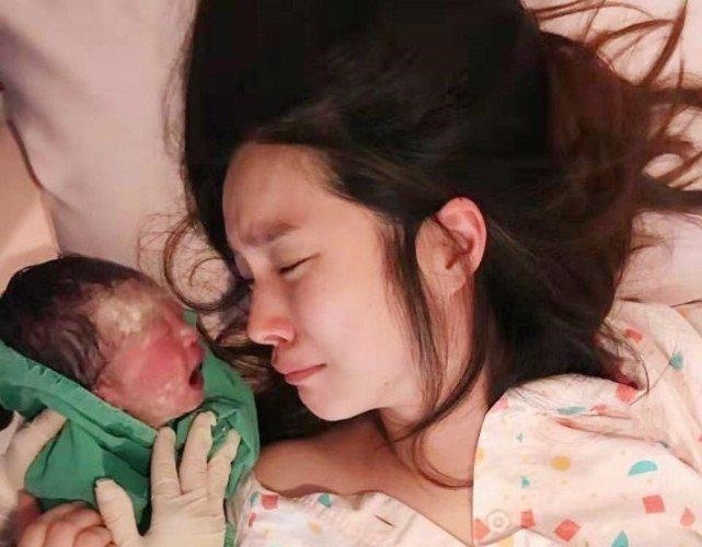 新妈妈|为什么真有人得“月子病”,有人却说坐月子是陋习你咋看