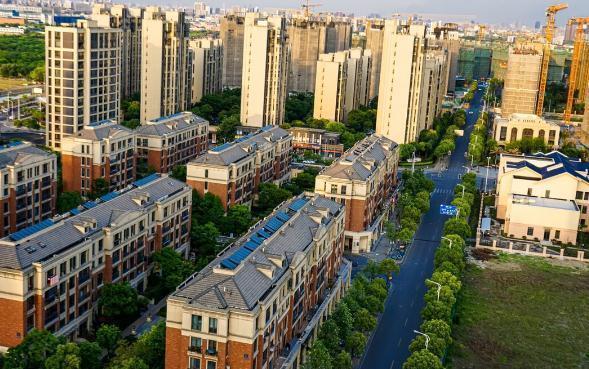 东户|建筑学家:楼房为何西户被哄抢一空,而东户却没有多少人选择?