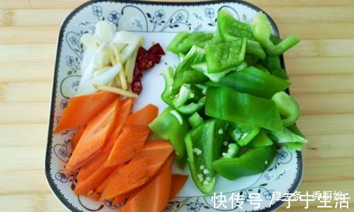 下酒菜|下馆子时，懂行的人从来不点此菜，厨师：我们自己都不吃，太脏！