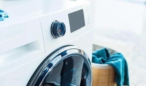 做法|洗衣服直接倒洗衣液错,告诉你正确做法,洗完比新衣服还新