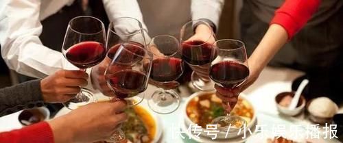 酒精|无论茅台还是五粮液，为什么酒越陈越香？