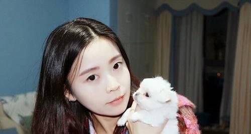 鸡蛋清加一物，睡前敷一次，让你肤如凝脂，48岁保养的像18岁