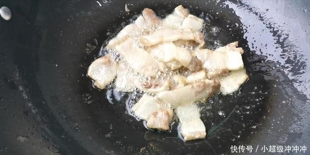 竹笋到底要不要焯水很多人少了这一步,难怪炒出的竹笋有涩味