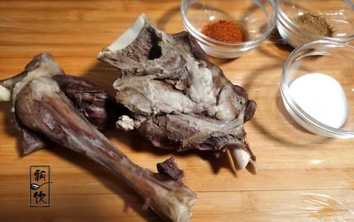  a23|朋友送个大羊腿，看我这样做，家人甩开腮帮子吃，太香了