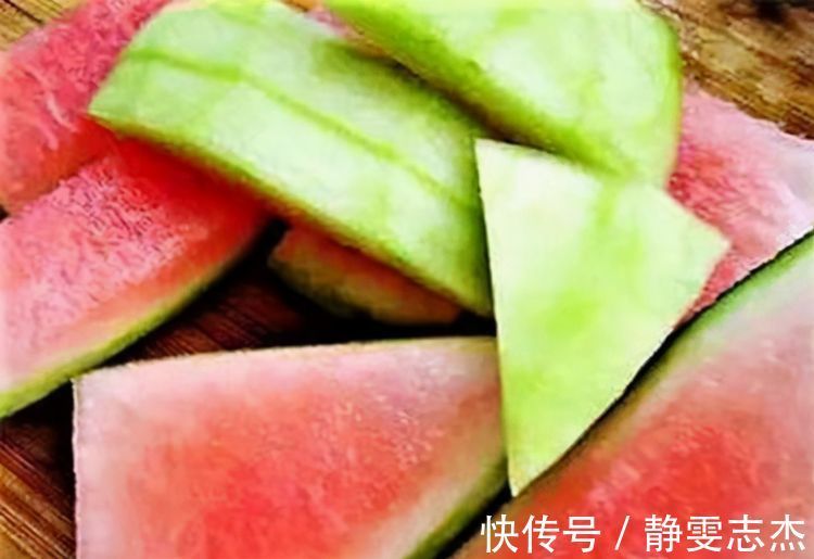 早衰|女性不愿早衰,推荐多吃3种食物,延缓肌肤衰老,好处非常多