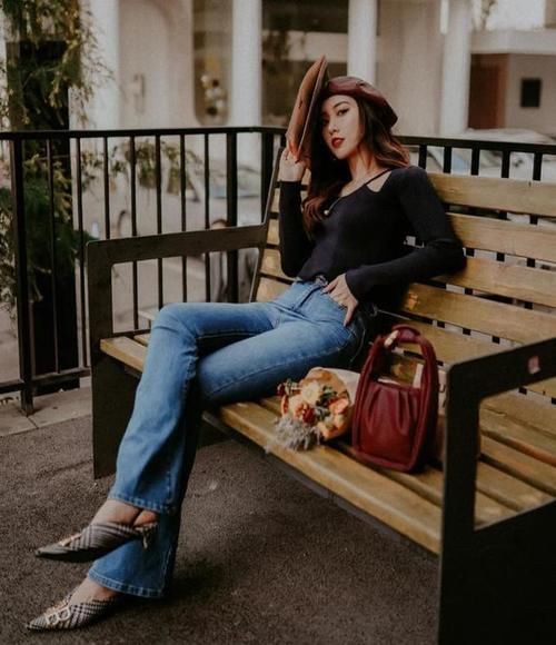 最近流行的“法式风穿搭”，你真了解吗？谨记这2点，轻松显高级