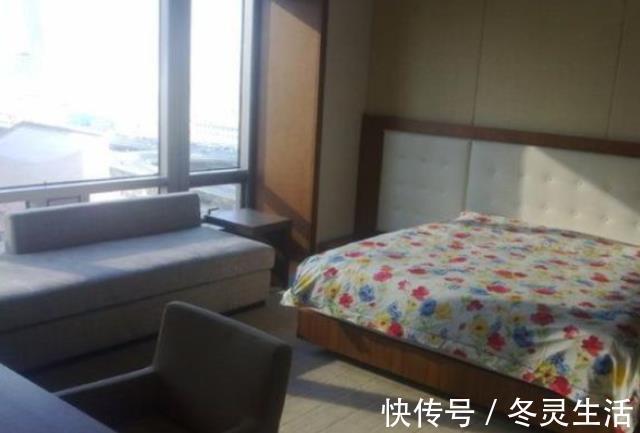 中国文化|参观姚明在美国的家,旁边有一个大湖畔,出行是用宝马为代步工具