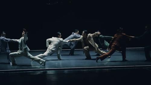 中国最新锐的时装设计师都在想什么……