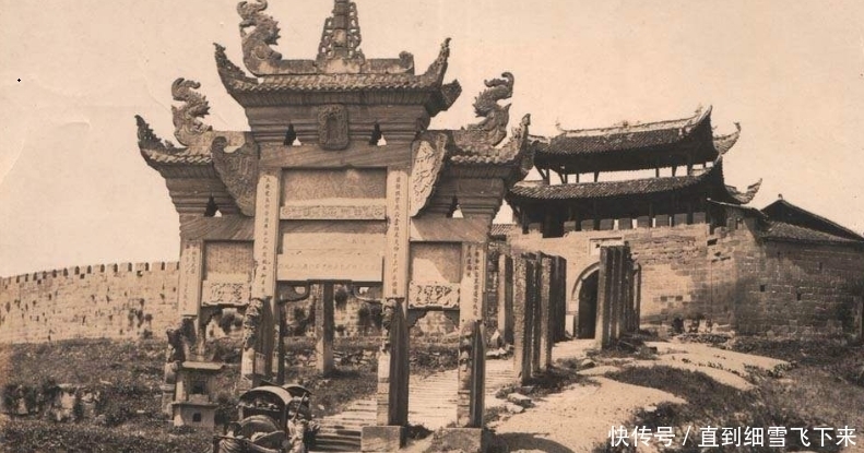 堆积成山|日军在这座城耗了3年,十数万日军遗体“堆积成山”,将领破纪录