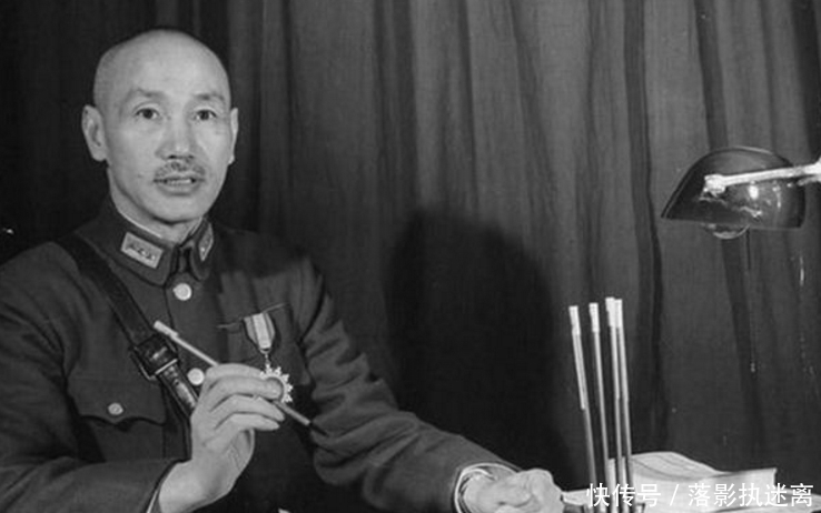 放掉|蒋介石为何睁一只眼闭一只眼，放掉了陈赓？