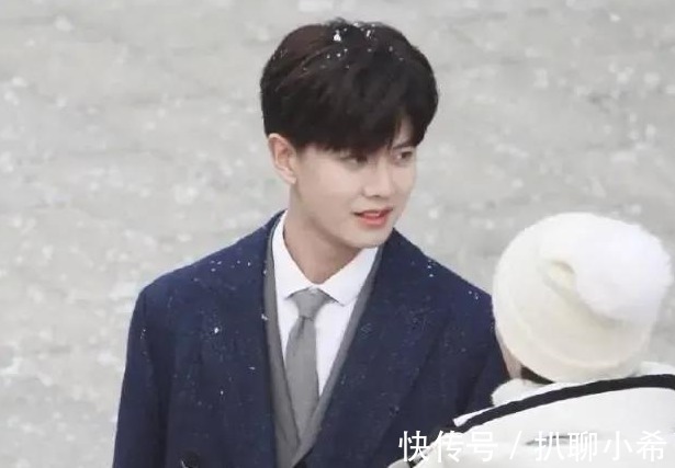 任嘉伦《一生一世》收官，打破身高与吻替两谣言，这次真的演对了