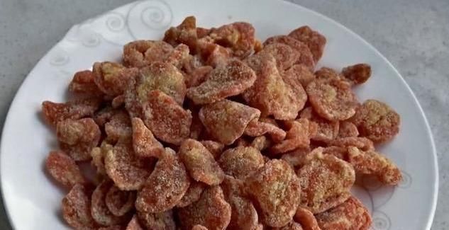 胡萝卜别再当配菜了,大厨教你新做法,当成零食全家爱吃