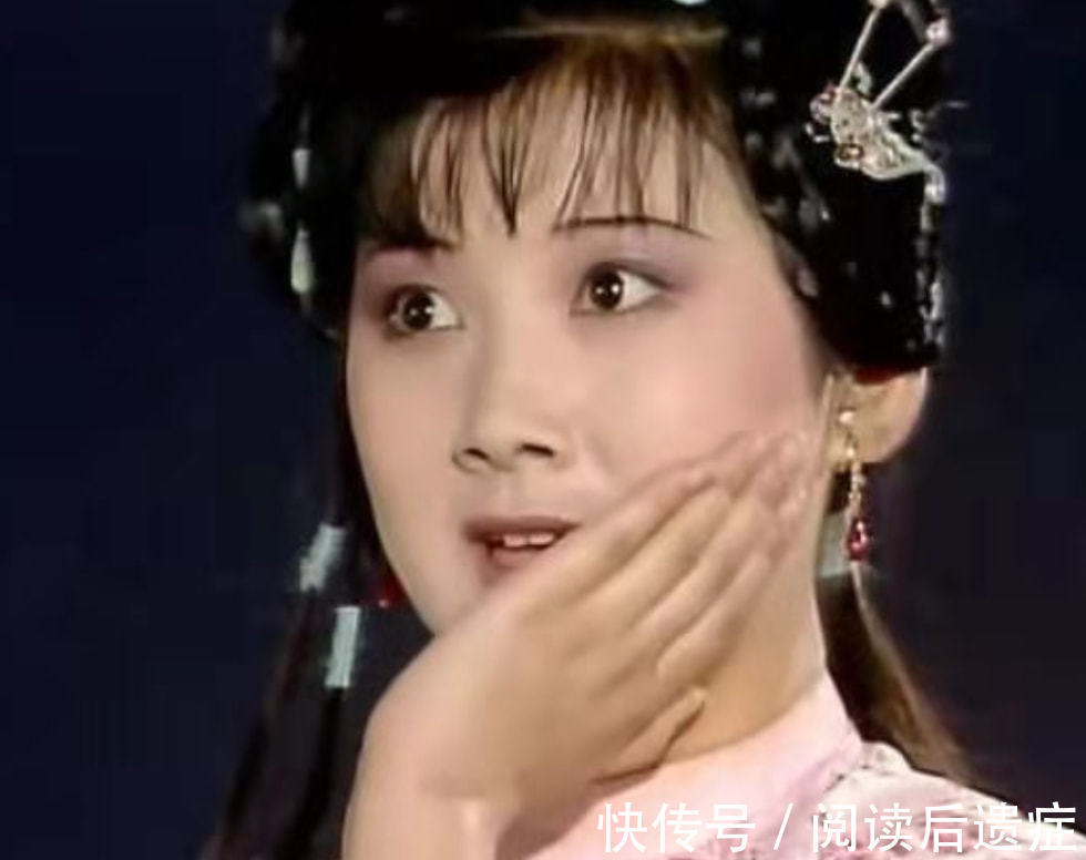 薛宝钗&宝玉外出祭奠金钏儿,林黛玉话里有话,薛宝钗为何不答?