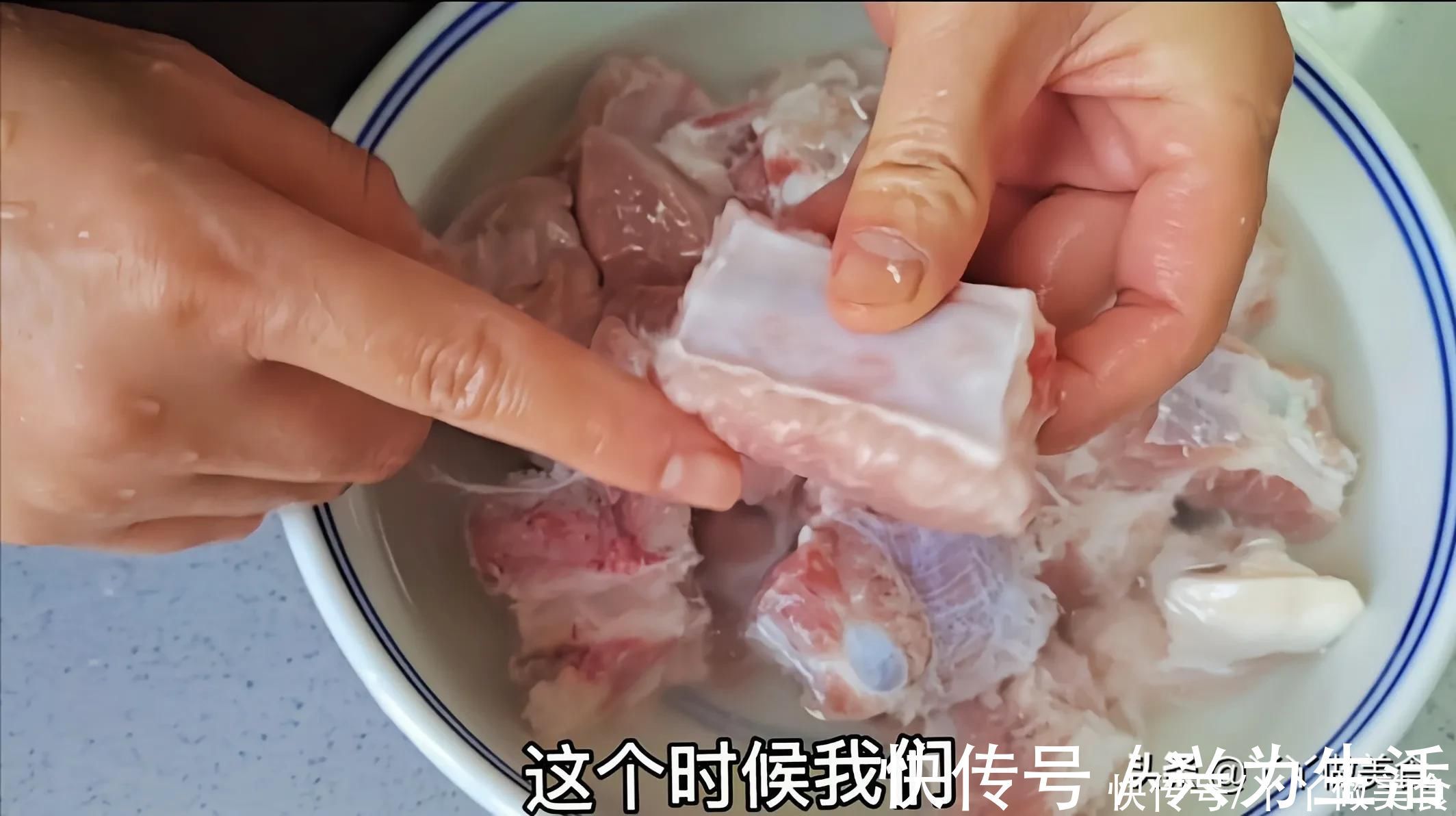 秘方|炖排骨汤,切记不要直接炖,教你饭店不外传秘方,汤鲜不腥肉不柴