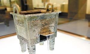 游人|青铜王国藏品丰富,游人总爱指着其中一个说:古人也是吃货