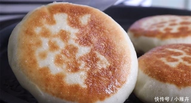 面食|发面饼最好吃的家常做法,蓬松柔软又香甜,比馅饼好吃多了