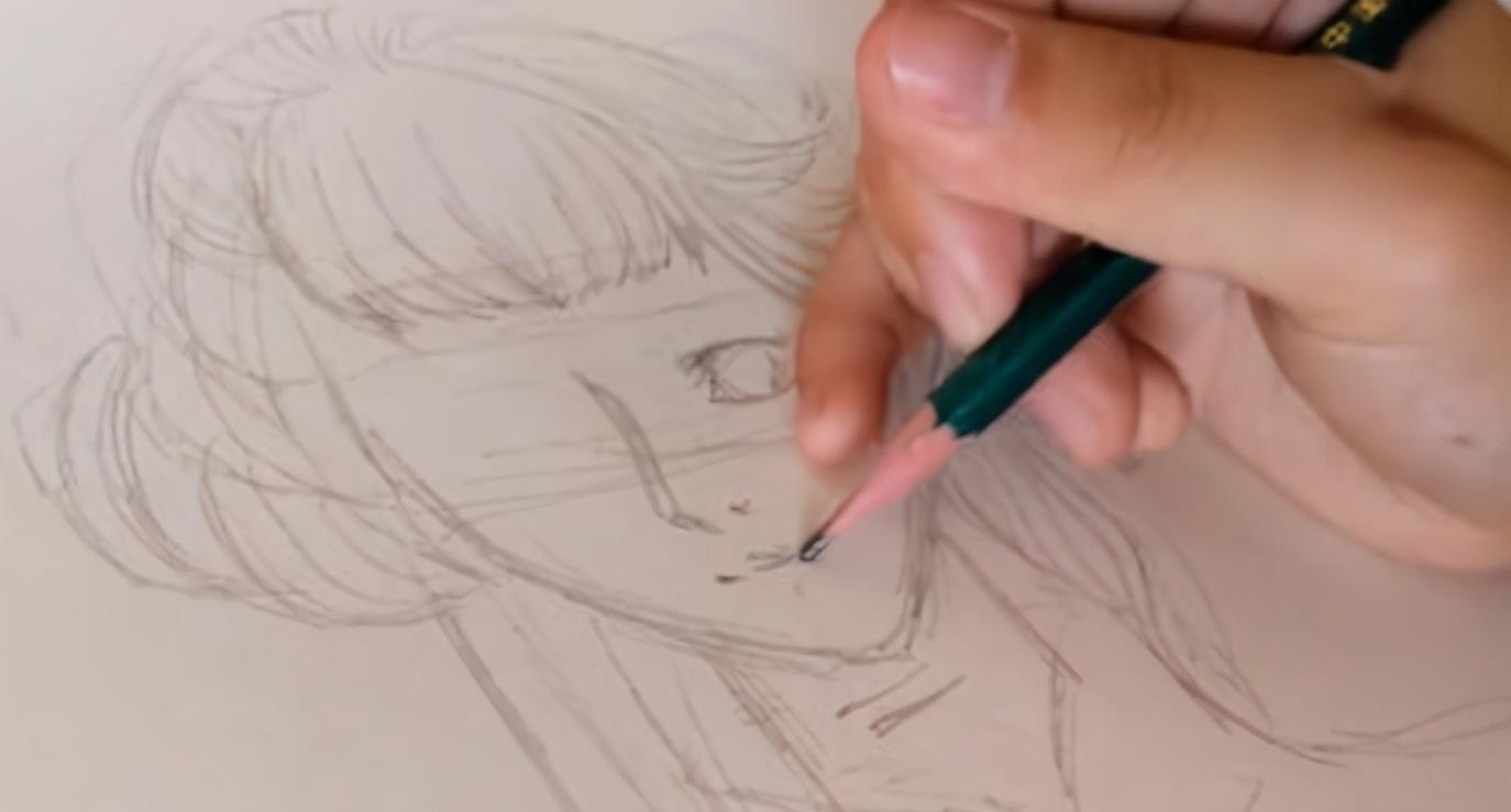 艺考$美术生考试画“自画像”火了,美女画得很好,但老师还是给了0分