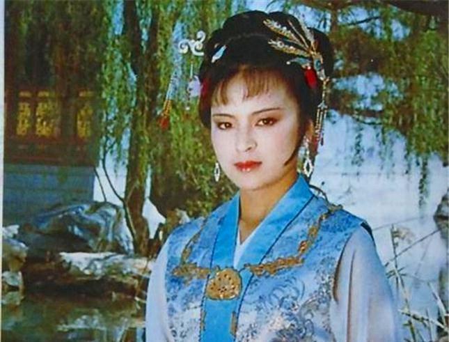 老太太@红楼梦:贾母与王夫人最激烈的一次冲突,贾母恨不得手撕王夫人