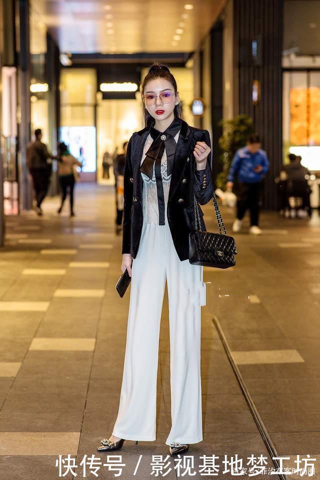 秋冬街头的时尚搭配，就是一条好看又保暖的长裤，美美出街少不了